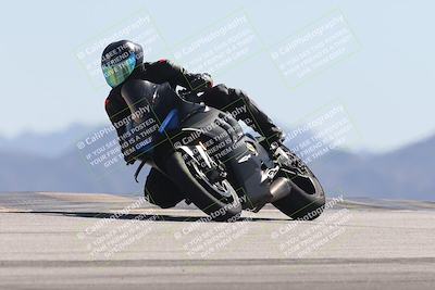 media/Oct-13-2025-Moto Forza (Mon) [[a66d839500]]/3-B Group/Session 4 (Turn 9)/